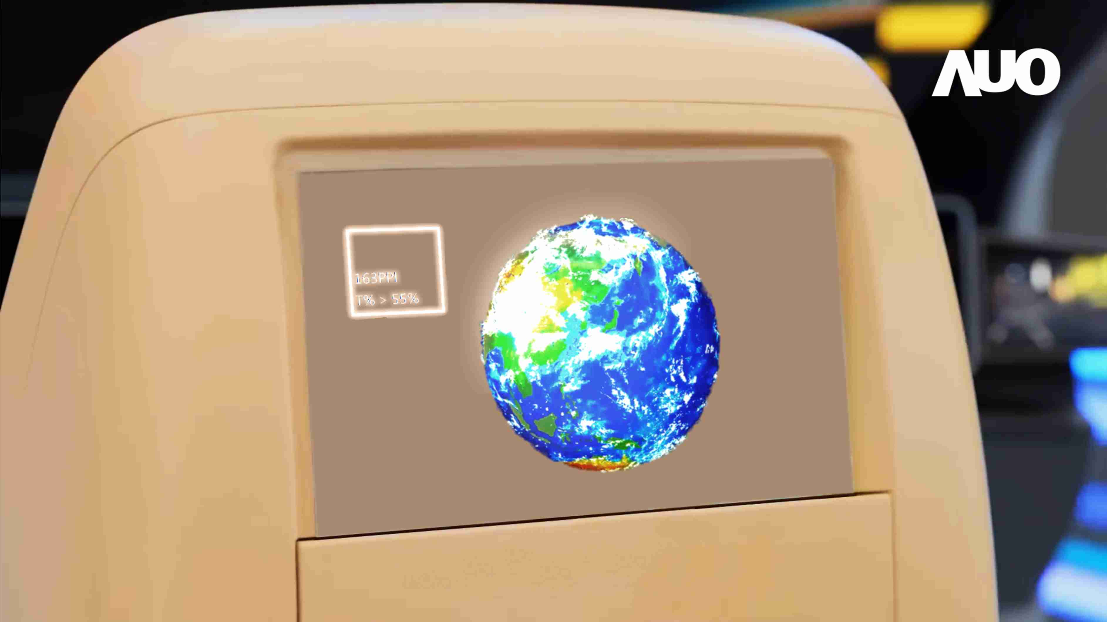 蓝狮在线突破设计与制程挑战，，，，推出全球最高分辨率163ppi的13.5吋透明Micro LED面板，，，并积极布局智能车市场，，，，以期拓展透明显示应用的可能性