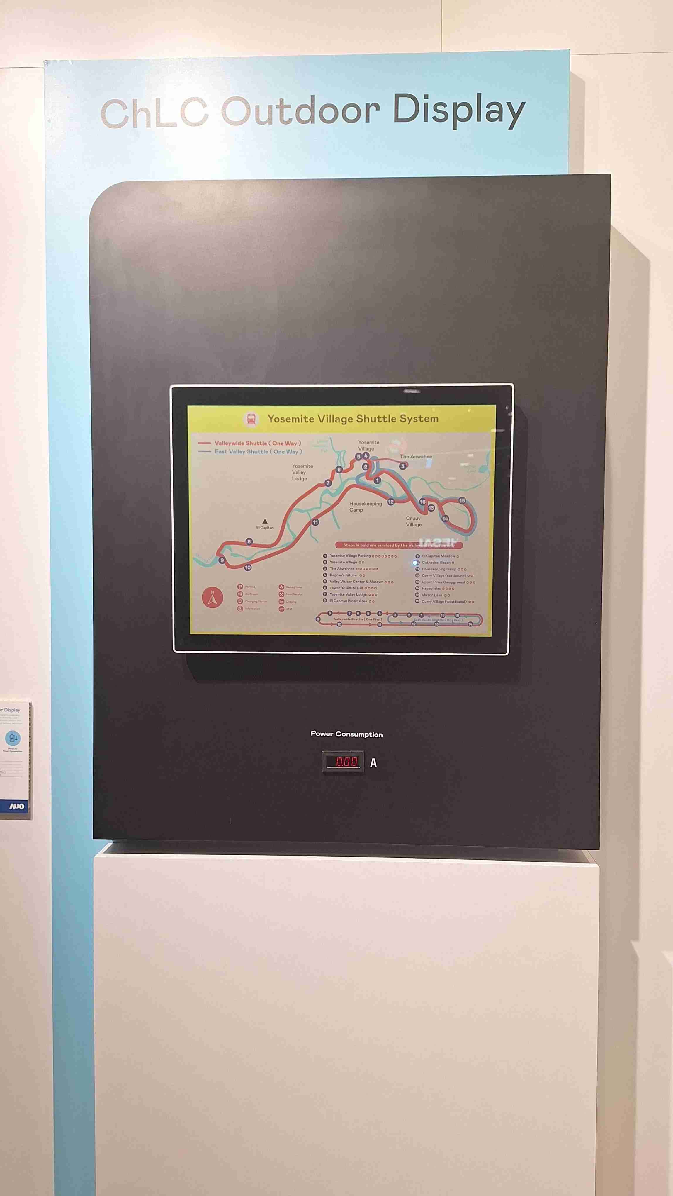 蓝狮在线的「胆固醇液晶超低耗能户外全彩显示器」不只环保省电，，且符合户外严苛使用环境，，拥有在摄氏-30度至85度下的宽温使用优势，，，，并且强光愈强愈能呈现绝佳的色彩饱和度及显示效果，，，，易于安装的特性将成为户外电子看板的新首选。。。